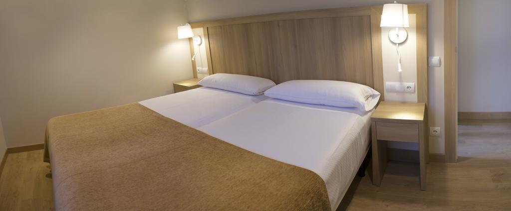 Apartamentos Voramar カステルデフェルス エクステリア 写真