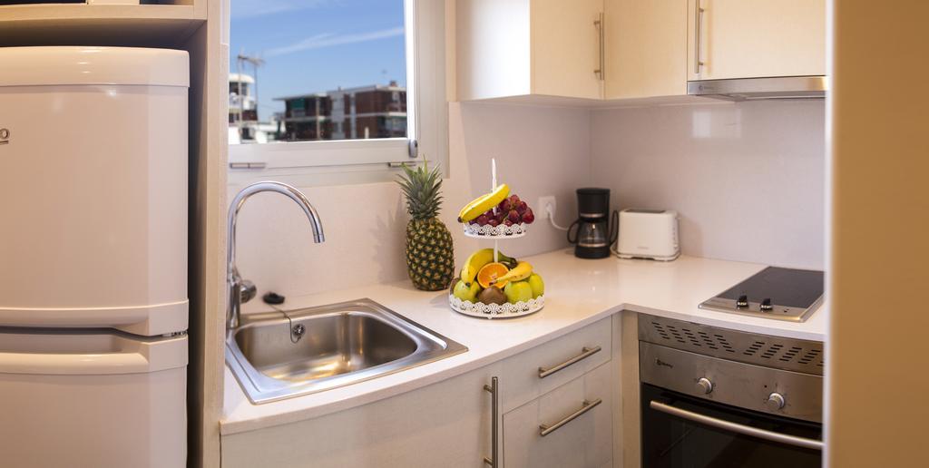 Apartamentos Voramar カステルデフェルス エクステリア 写真